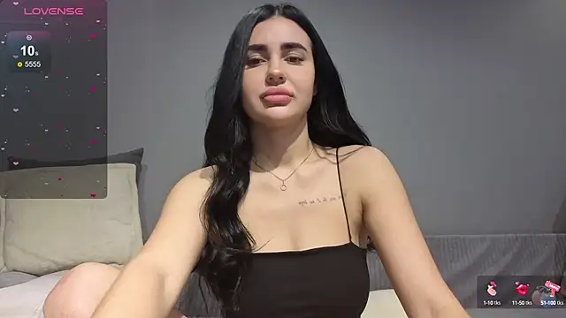 Mary  foxy online show from October 14, 2025, 9:25 pm