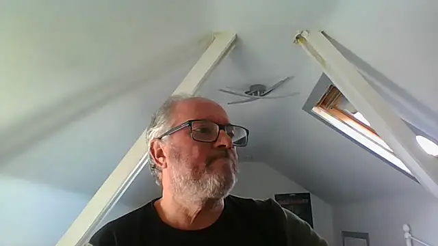 Snapshot of naughtygrandad1 chatting on March 3, 2026, 3:30 pm naughtygrandad1 online show from March 3, 2026, 3:30 pm