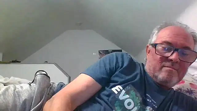 Snapshot of naughtygrandad1 chatting on March 22, 2026, 6:53 pm naughtygrandad1 online show from March 22, 2026, 6:53 pm