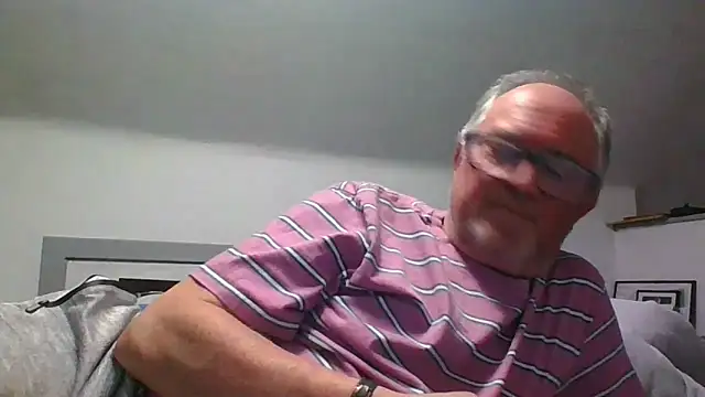 Snapshot of naughtygrandad1 chatting on March 21, 2026, 5:39 pm naughtygrandad1 online show from March 21, 2026, 5:39 pm