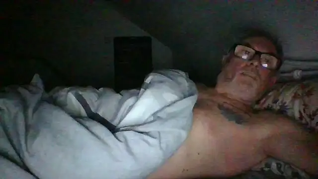 Snapshot of naughtygrandad1 chatting on March 22, 2026, 6:48 am naughtygrandad1 online show from March 22, 2026, 6:48 am