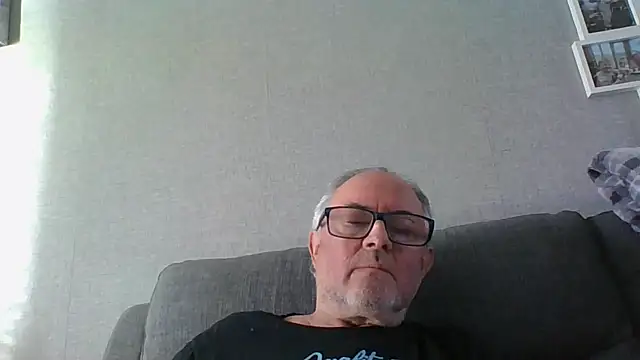 Snapshot of naughtygrandad1 chatting on March 19, 2026, 1:55 pm naughtygrandad1 online show from March 19, 2026, 1:55 pm