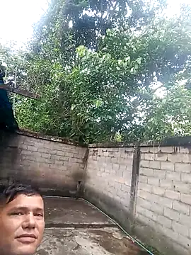 Snapshot of Franklin111230 chatting on February 22, 2026, 1:24 pm Franklin111230 online show from February 22, 2026, 1:24 pm