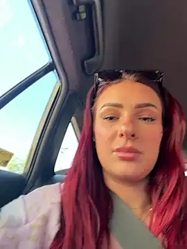 OliviaaFischer online show from April 23, 2026, 11:38 am