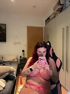 OliviaaFischer online show from April 25, 2026, 2:58 pm