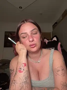 OliviaaFischer online show from June 21, 2026, 9:42 pm