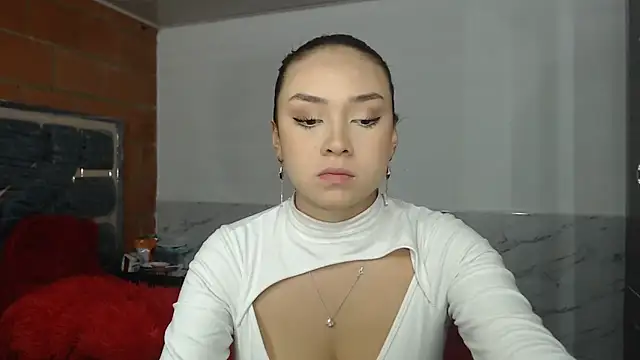 Noa Arez online show from November 11, 2025, 5:24 am