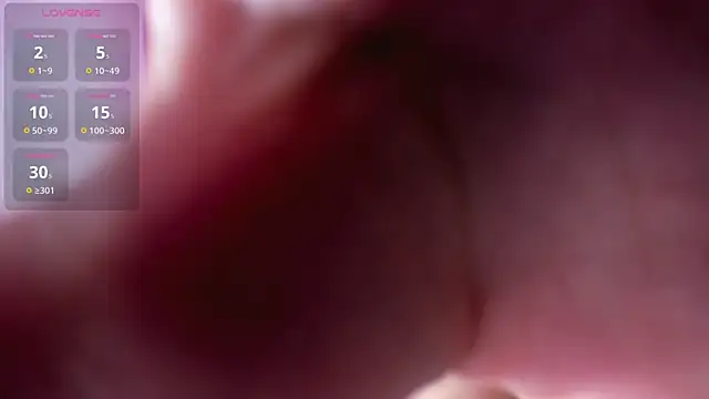  laaura  online show from September 10, 2025, 5:12 pm