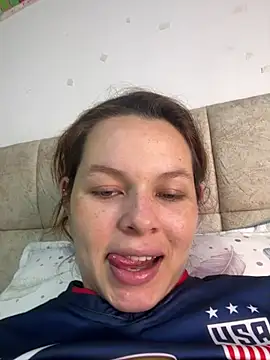 miacarrot online show from June 26, 2026, 2:39 am