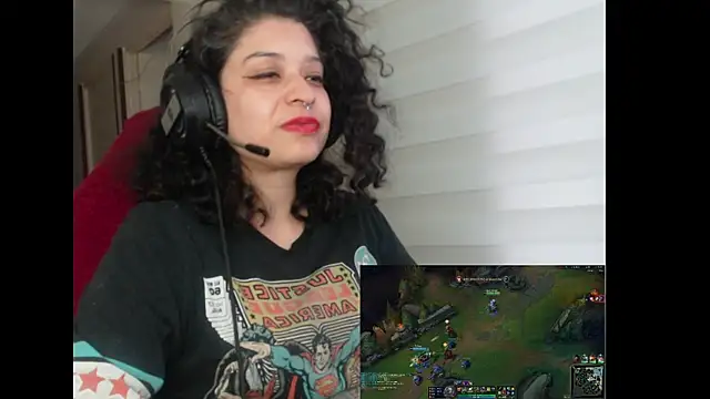 miss carmila1 online show from October 4, 2025, 10:44 pm