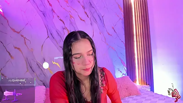 Emmiicute online show from October 23, 2025, 8:18 pm