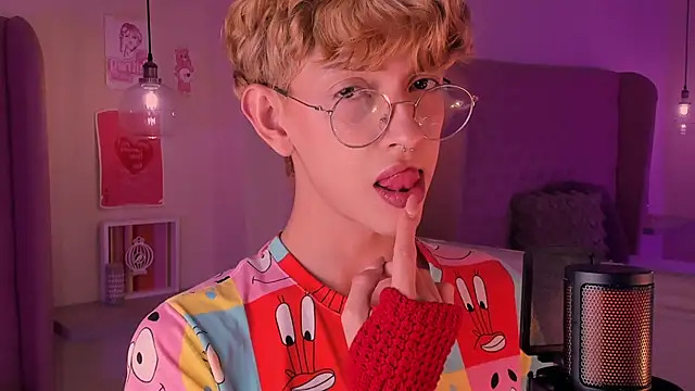 imDamiano online show from October 19, 2025, 9:17 pm