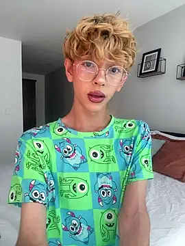 imDamiano online show from November 16, 2025, 6:23 pm