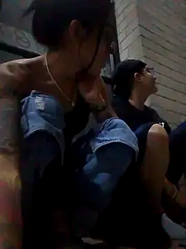 wet dreams001 online show from December 1, 2025, 9:43 am