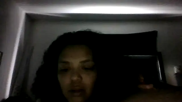 Snapshot of OnlyOneMeeks chatting on March 4, 2026, 7:49 am OnlyOneMeeks online show from March 4, 2026, 7:49 am