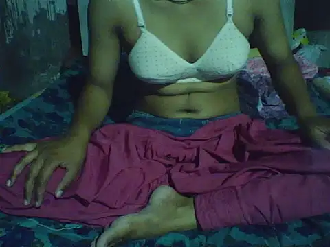 sweet  spriya online show from October 2, 2025, 4:43 pm