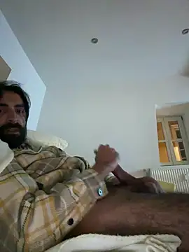 Snapshot of SergioGarcia93 chatting on October 3, 2025, 9:38 pm SergioGarcia93 online show from October 3, 2025, 9:38 pm