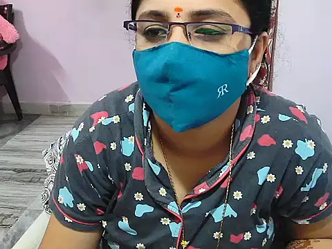 jannu6482 online show from October 12, 2025, 6:37 am