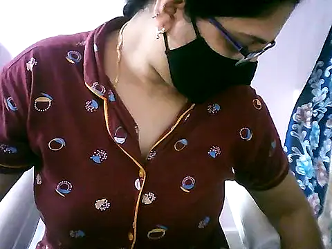 jannu6482 online show from September 24, 2025, 2:23 pm