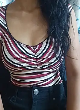 Aashiika1176 online show from October 6, 2025, 11:16 pm