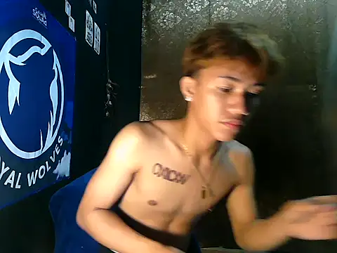 naughtyboyloy 0 online show from October 10, 2025, 9:32 am