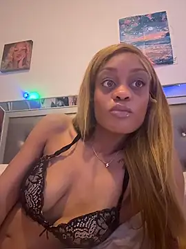 Angelbunnyy online show from March 13, 2026, 9:09 pm