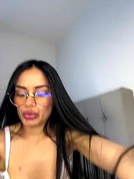 Melissa coch online show from November 5, 2025, 4:43 pm