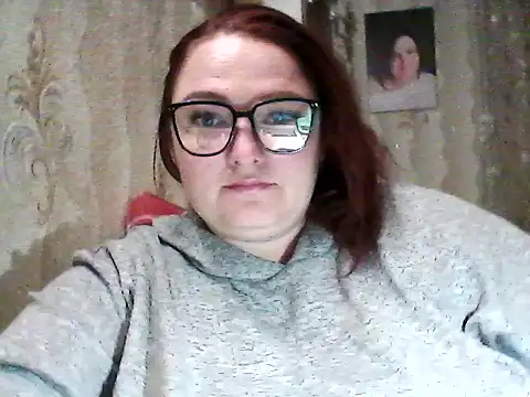 AngelQSky online show from September 26, 2025, 6:37 pm