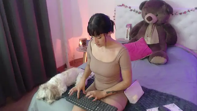 kylie444  online show from October 30, 2025, 10:17 pm