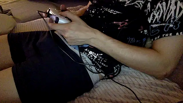 Breezydicksn online show from October 16, 2025, 4:32 am