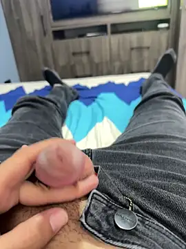 Snapshot of Xarkomm chatting on March 26, 2026, 7:23 pm Xarkomm online show from March 26, 2026, 7:23 pm