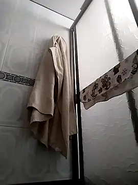 Crystal Star  online show from November 25, 2025, 4:29 pm