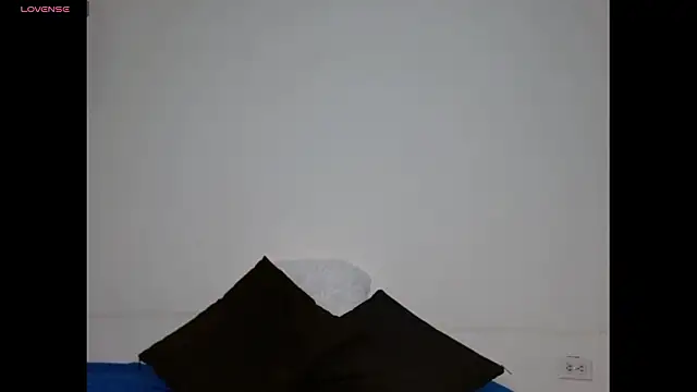 Gia Lee online show from March 11, 2026, 3:55 am