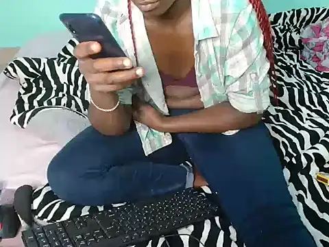 Snapshot of Alexxa_ebony chatting on March 22, 2026, 8:32 pm Alexxa ebony online show from March 22, 2026, 8:32 pm