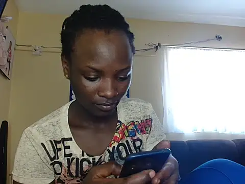 Snapshot of Alexxa_ebony chatting on February 11, 2026, 9:20 am Alexxa ebony online show from February 11, 2026, 9:20 am