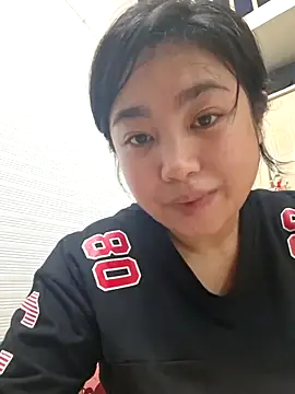 Minn-cute online show from April 21, 2026, 2:36 am