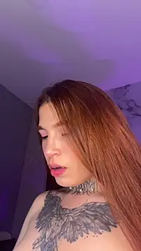 dreamleah  online show from May 9, 2026, 11:30 pm