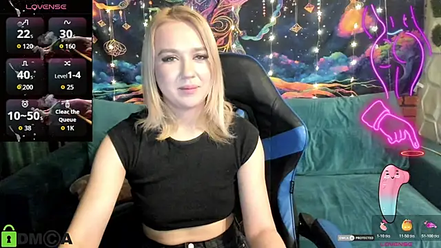 Snapshot of CrystalGirl99 chatting on February 20, 2026, 8:33 pm CrystalGirl99 online show from February 20, 2026, 8:33 pm