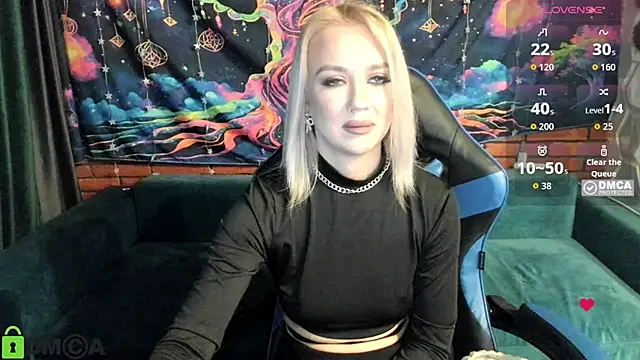 Snapshot of CrystalGirl99 chatting on March 12, 2026, 8:07 am CrystalGirl99 online show from March 12, 2026, 8:07 am