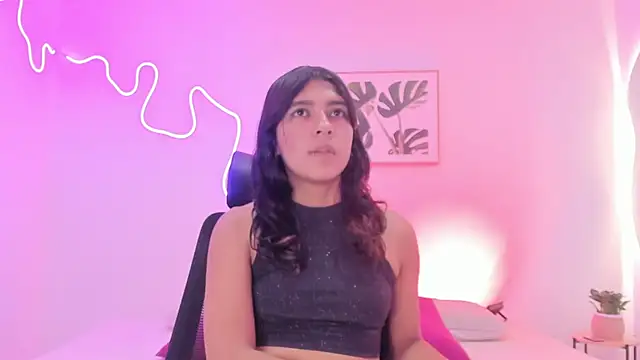 Snapshot of Cherrydollxx chatting on November 8, 2025, 12:09 pm Cherrydollxx online show from November 8, 2025, 12:09 pm