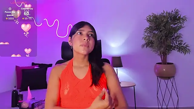 Snapshot of Cherrydollxx chatting on September 12, 2025, 12:05 pm Cherrydollxx online show from September 12, 2025, 12:05 pm