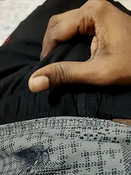 slim-uncut online show from December 2, 2025, 5:47 pm