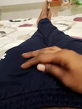 slim-uncut online show from September 10, 2025, 1:37 am