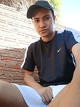 novinho safado   online show from May 6, 2026, 4:55 pm