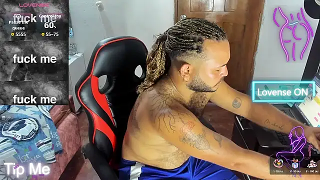 Alex Dancy5 online show from October 24, 2025, 7:13 pm