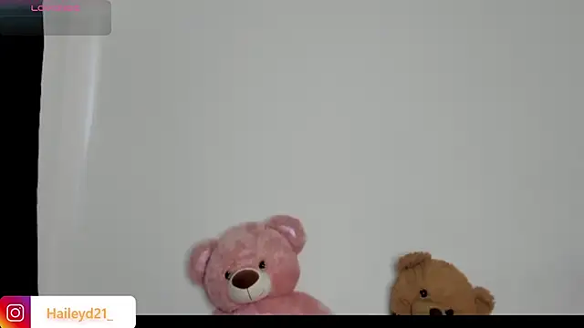 HaileyDuke online show from January 13, 2026, 7:40 pm