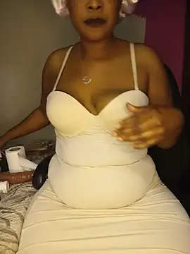 PRETTYJANE36 online show from July 29, 2026, 7:35 pm
