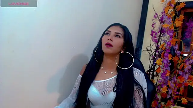 Juliette Miel online show from September 10, 2025, 3:27 am