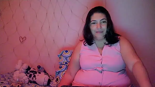 Snapshot of lina_maria99 chatting on May 25, 2026, 12:43 am lina maria99 online show from May 25, 2026, 12:43 am