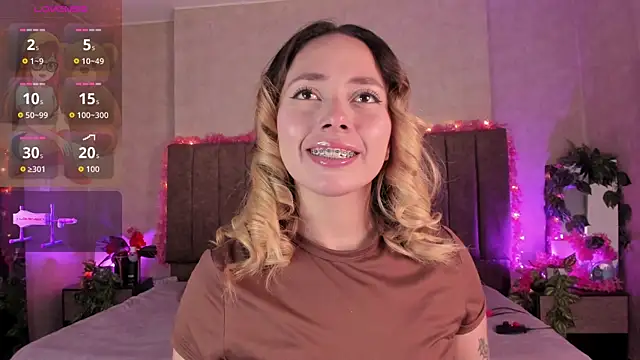 LanaMills  online show from July 3, 2026, 3:24 am